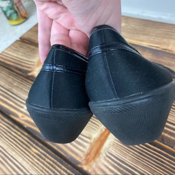 2 for $13 Ked's 8.5 black low wedge flats - Picture 3 of 4